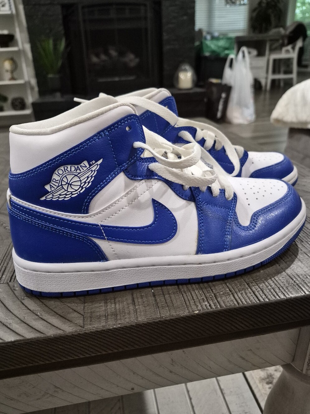 Air Jordan 1 Mid White & Blue Sneakers